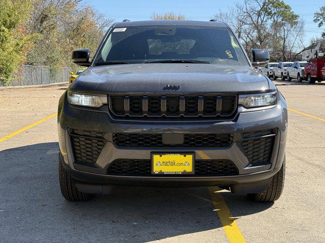 2026 Jeep Grand Cherokee Altitude 4x2