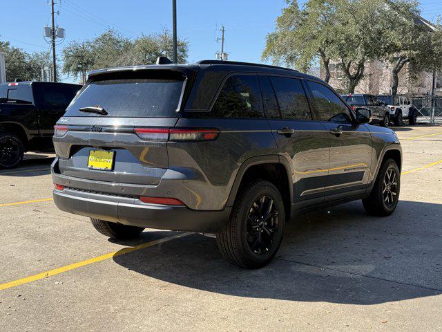 2026 Jeep Grand Cherokee Altitude 4x2