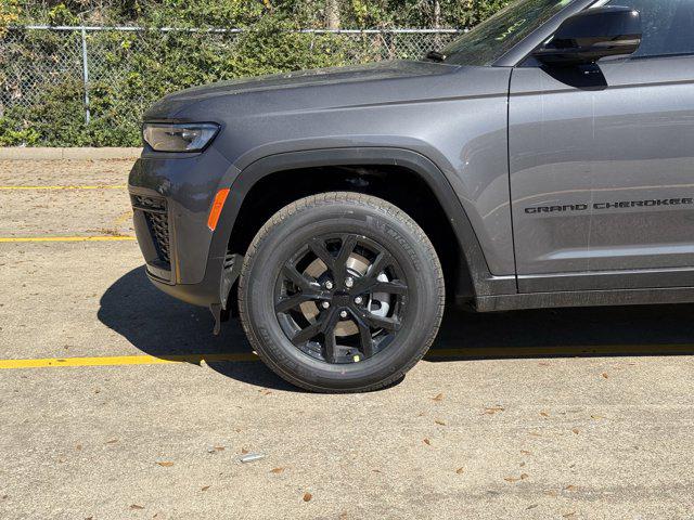 2026 Jeep Grand Cherokee Altitude 4x2