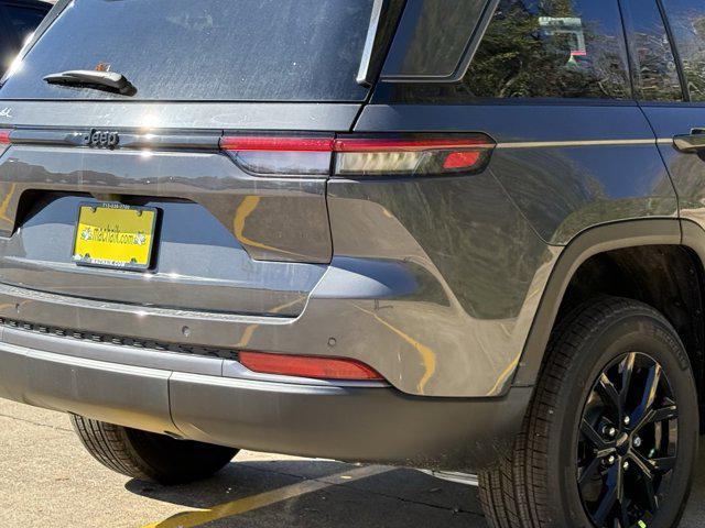 2026 Jeep Grand Cherokee Altitude 4x2