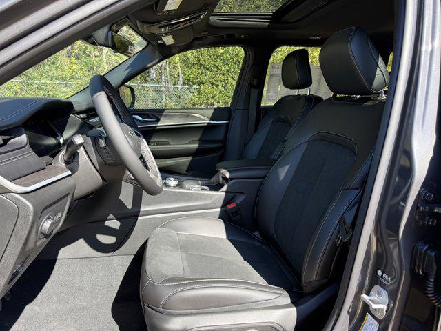 2026 Jeep Grand Cherokee Altitude 4x2