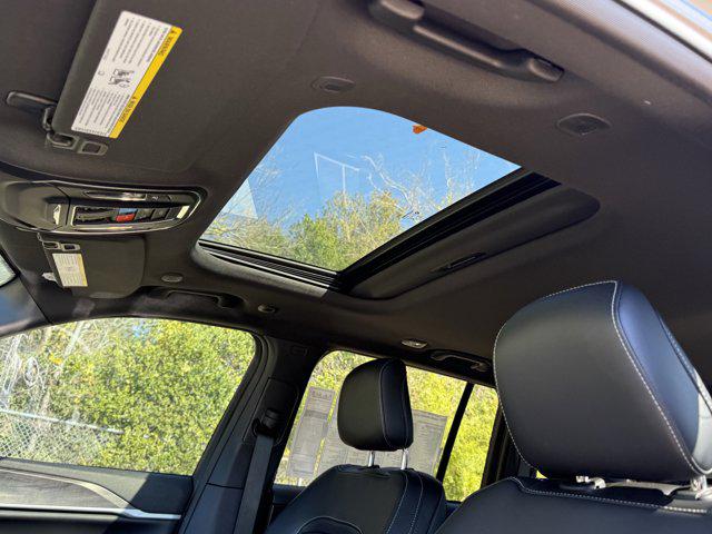 2026 Jeep Grand Cherokee Altitude 4x2