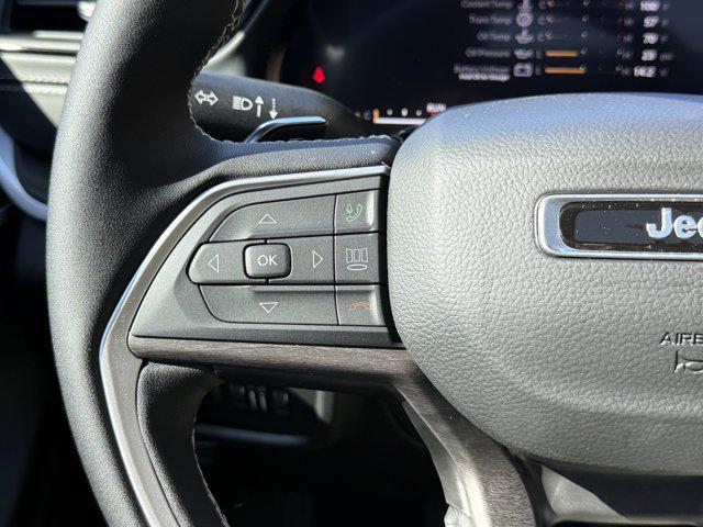 2026 Jeep Grand Cherokee Altitude 4x2