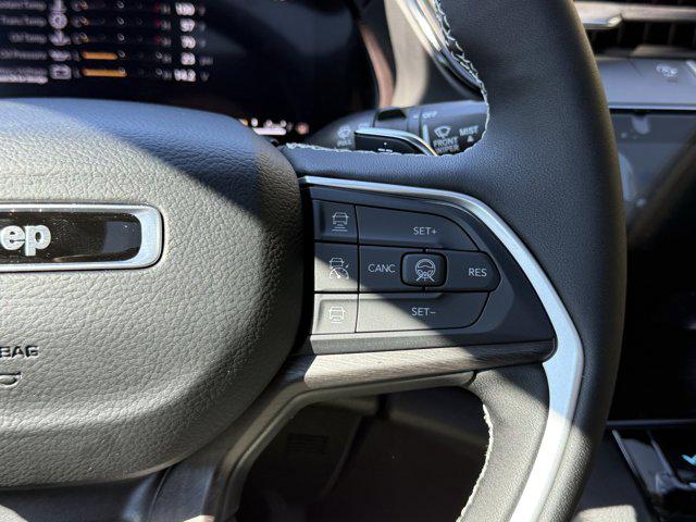 2026 Jeep Grand Cherokee Altitude 4x2