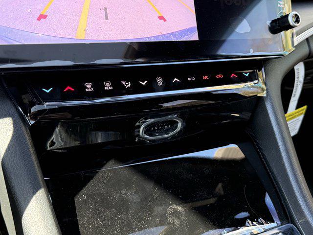 2026 Jeep Grand Cherokee Altitude 4x2