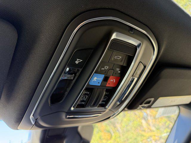 2026 Jeep Grand Cherokee Altitude 4x2