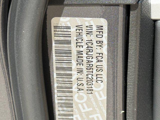 2026 Jeep Grand Cherokee Altitude 4x2