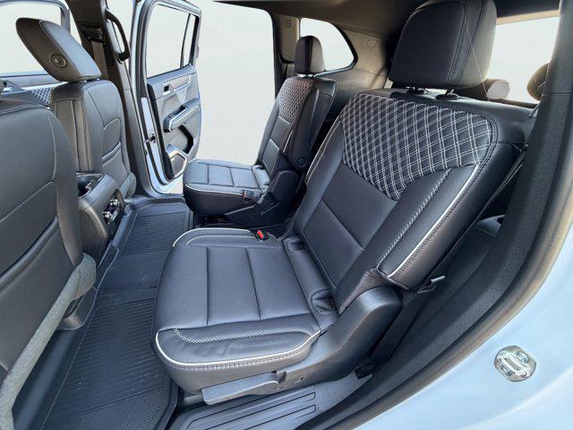 2026 GMC Acadia Denali AWD
