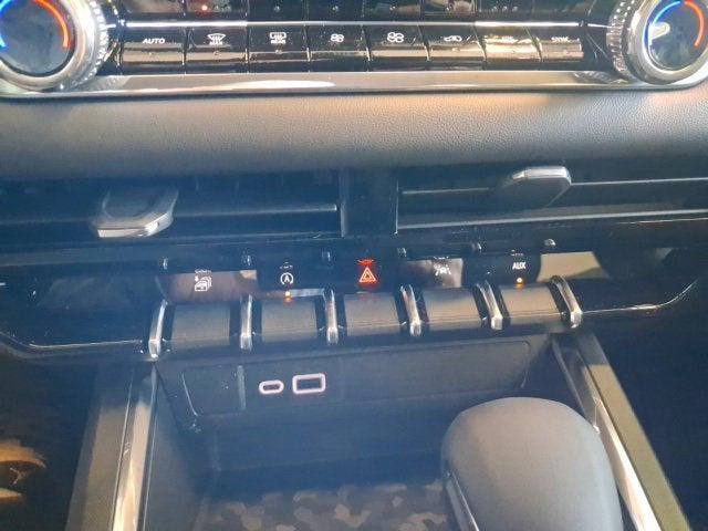 2026 GMC Canyon Elevation, 4WD