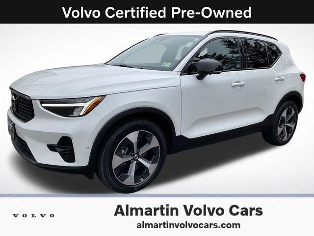 2025 Volvo XC40 B5 Plus Dark Theme for sale in Shelburne, VT