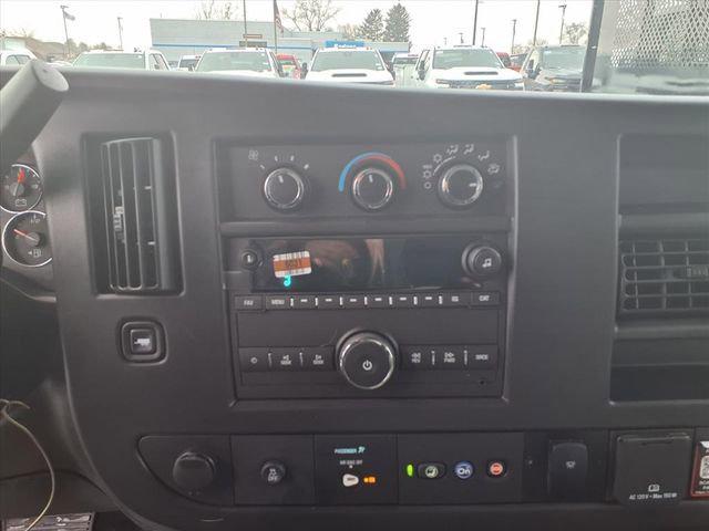 2025 Chevrolet Express Cutaway 4500 Van