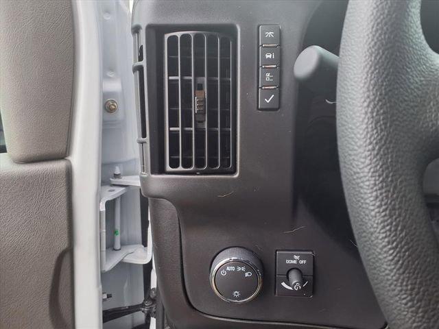 2025 Chevrolet Express Cutaway 4500 Van
