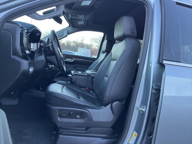 2025 GMC Sierra 1500 4WD Crew Cab Short Box SLT