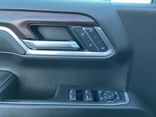 2025 GMC Sierra 1500 4WD Crew Cab Short Box SLT