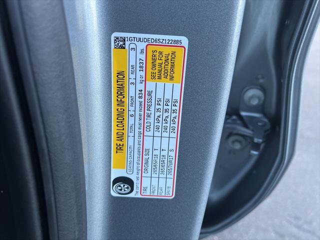 2025 GMC Sierra 1500 4WD Crew Cab Short Box SLT