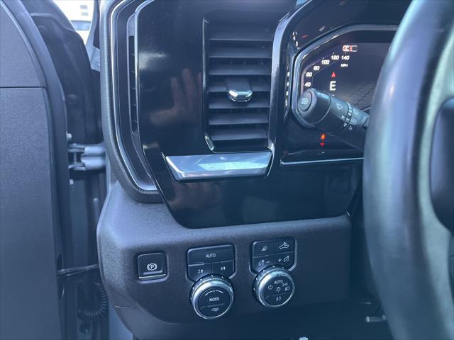 2025 GMC Sierra 1500 4WD Crew Cab Short Box SLT