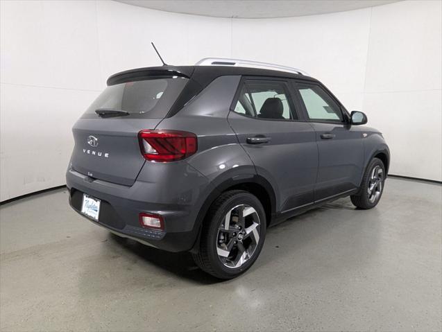 2026 Hyundai Venue SEL w/Two-Tone Roof