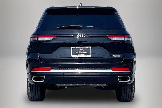 2022 Jeep Grand Cherokee Summit 4x2