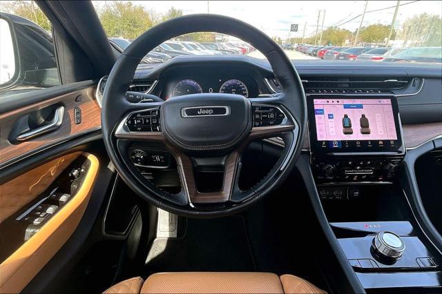2022 Jeep Grand Cherokee Summit 4x2
