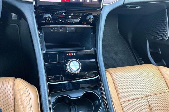 2022 Jeep Grand Cherokee Summit 4x2
