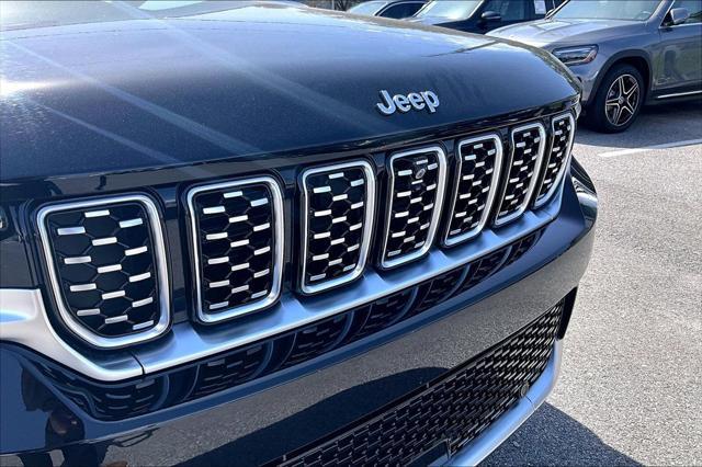 2022 Jeep Grand Cherokee Summit 4x2
