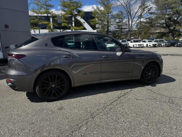 2022 Maserati Levante Modena