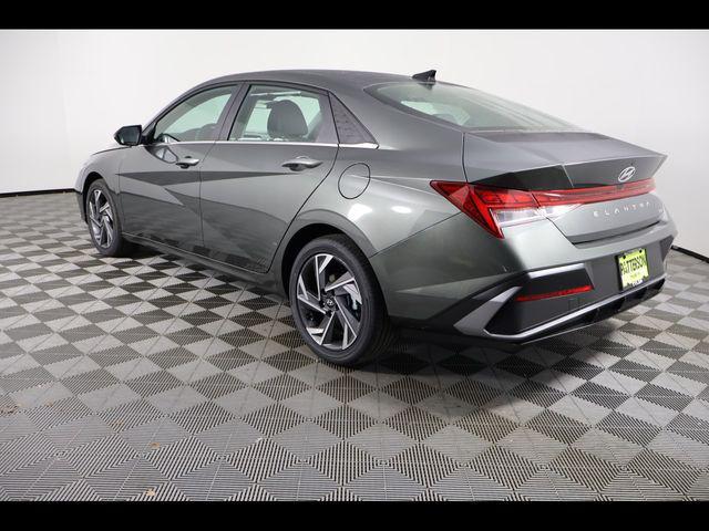 2026 Hyundai Elantra Hybrid Limited