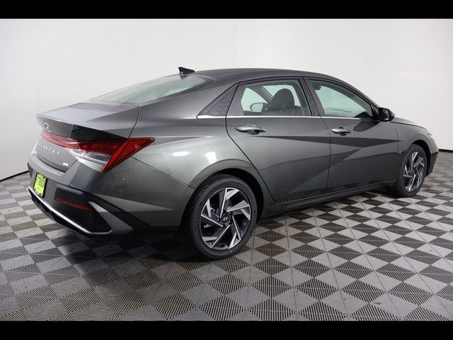 2026 Hyundai Elantra Hybrid Limited