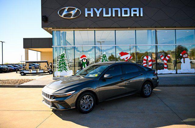 2026 Hyundai Elantra Hybrid Blue for sale in LAWTON, OK