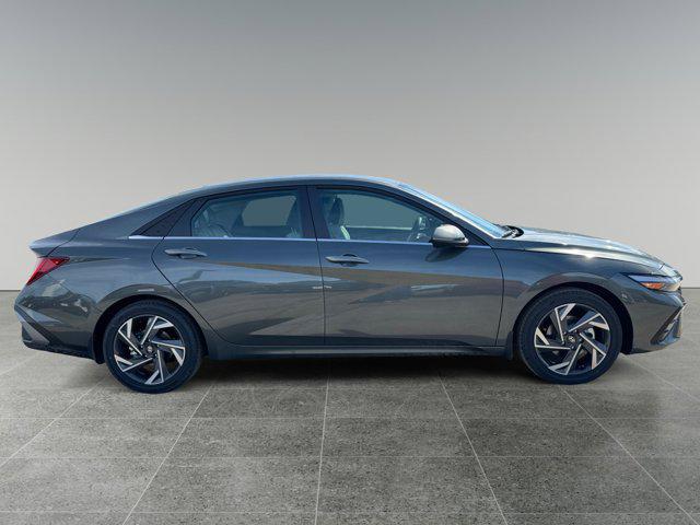 2026 Hyundai Elantra Hybrid Limited