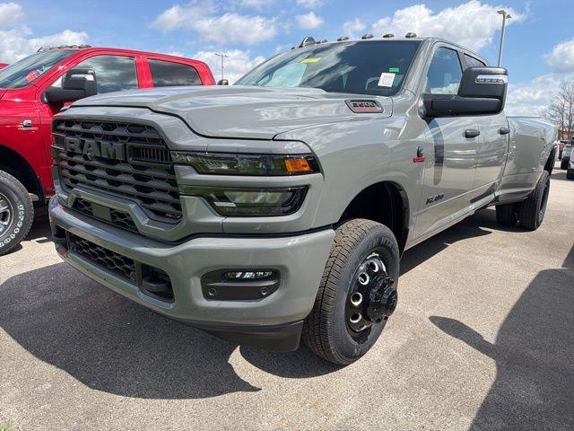 2026 RAM Ram 3500 RAM 3500 BIG HORN CREW CAB 4X4 8 BOX