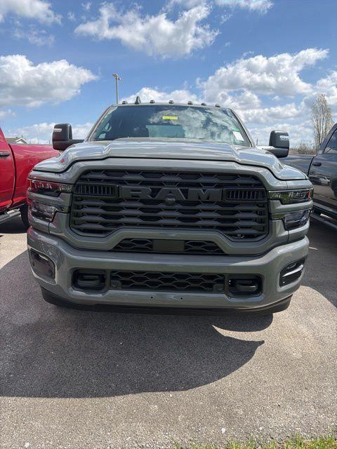2026 RAM Ram 3500 RAM 3500 BIG HORN CREW CAB 4X4 8 BOX