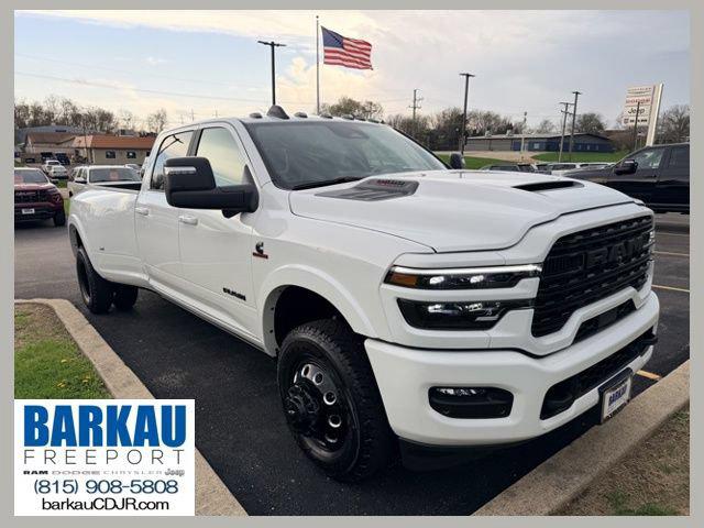 2026 RAM 3500 RAM 3500 LIMITED CREW CAB 4X4 8 BOX