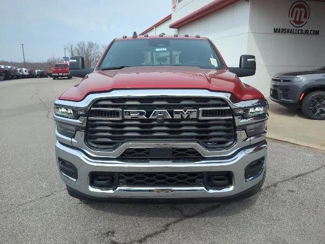 2026 RAM Ram 3500 RAM 3500 TRADESMAN CREW CAB 4X4 64 BOX