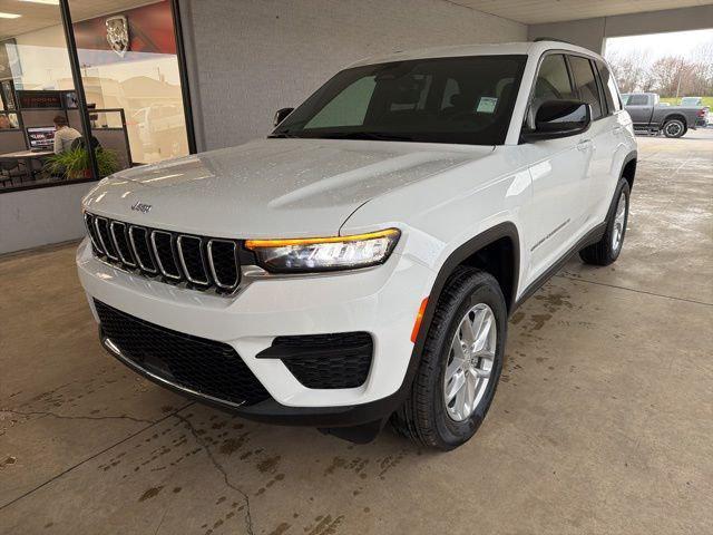 2026 Jeep Grand Cherokee GRAND CHEROKEE LAREDO X 4X4