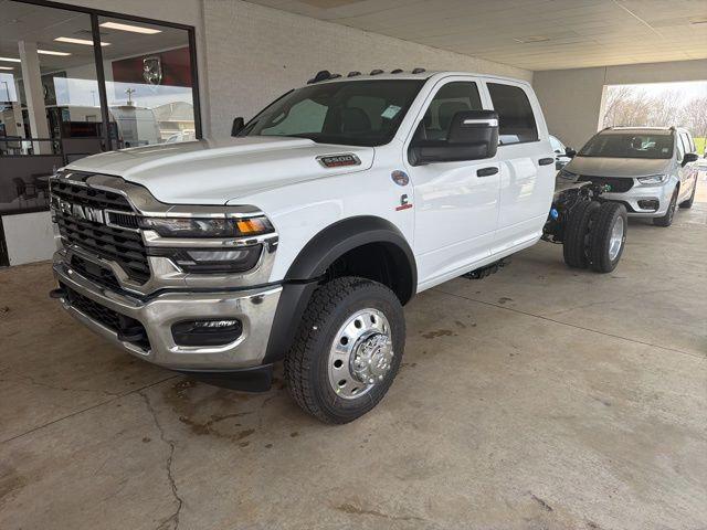 2026 RAM Ram 5500 Chassis Cab RAM 5500 TRADESMAN CHASSIS CREW CAB 4X4 60 CA