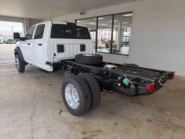 2026 RAM Ram 5500 Chassis Cab RAM 5500 TRADESMAN CHASSIS CREW CAB 4X4 60 CA