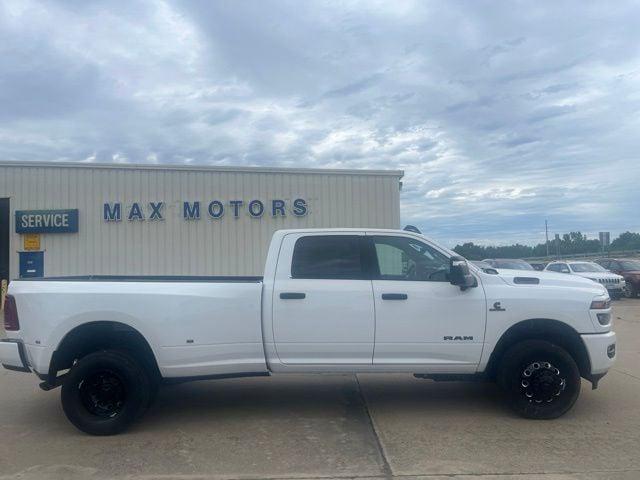 2026 RAM 3500 RAM 3500 BIG HORN CREW CAB 4X4 8 BOX 2026 RAM 3500 RAM 3500 BIG HORN CREW CAB 4X4 8 BOX