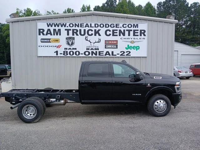 2026 RAM 3500 Chassis RAM 3500 BIG HORN CREW CAB CHASSIS 4X4 60 CA