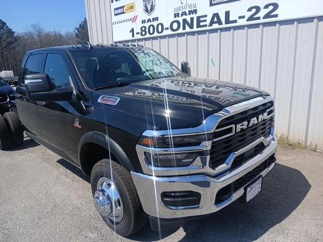 2026 RAM Ram 3500 Chassis Cab RAM 3500 TRADESMAN CREW CAB CHASSIS 4X4 60 CA