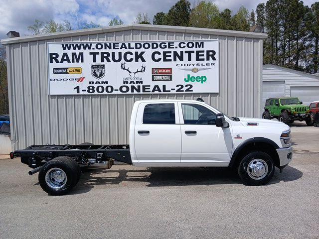 2026 RAM Ram 3500 Chassis Cab RAM 3500 TRADESMAN CREW CAB CHASSIS 4X4 60 CA