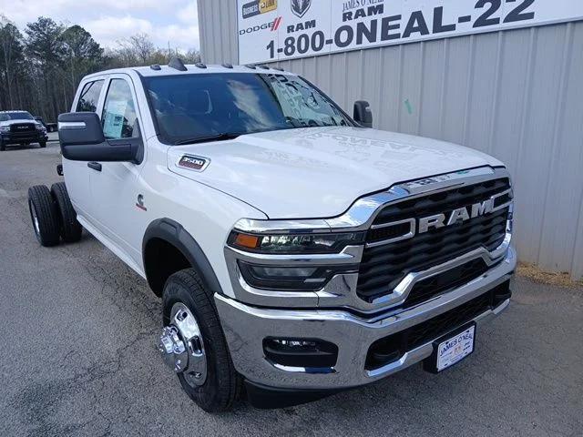 2026 RAM Ram 3500 Chassis Cab RAM 3500 TRADESMAN CREW CAB CHASSIS 4X4 60 CA