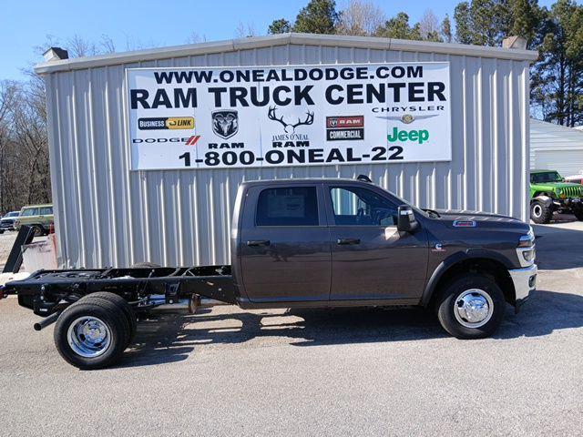 2026 RAM Ram 3500 Chassis Cab RAM 3500 TRADESMAN CREW CAB CHASSIS 4X4 60 CA