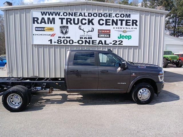 2026 RAM Ram 3500 Chassis Cab RAM 3500 BIG HORN CREW CAB CHASSIS 4X4 60 CA