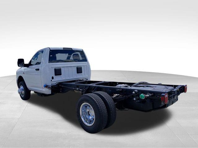 2026 RAM Ram 3500 Chassis Cab RAM 3500 TRADESMAN CHASSIS REGULAR CAB 4X4 84 CA