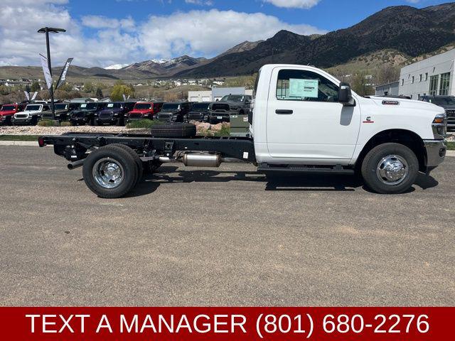 2026 RAM 3500 Chassis RAM 3500 TRADESMAN CHASSIS REGULAR CAB 4X4 84 CA