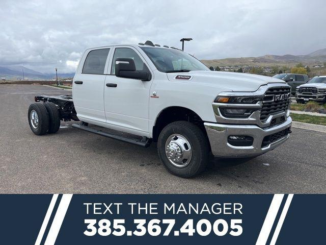2026 RAM Ram 3500 Chassis Cab RAM 3500 TRADESMAN CREW CAB CHASSIS 4X4 60 CA