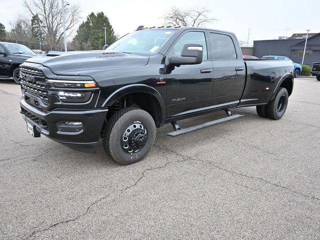 2026 RAM Ram 3500 RAM 3500 LIMITED CREW CAB 4X4 8 BOX