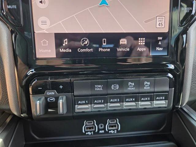 2026 Ram 3500 Big Horn Crew Cab 4x4 8' Box