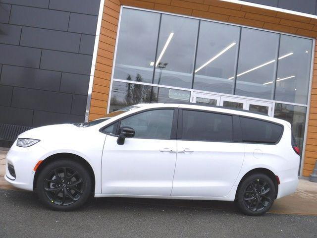 2026 Chrysler Pacifica PACIFICA LIMITED AWD